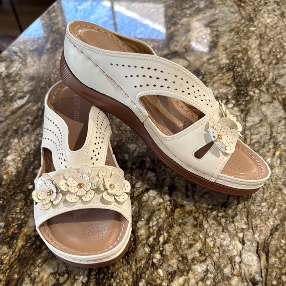 Cream Wedge Slip-on Ecetana Sandals. Size 38